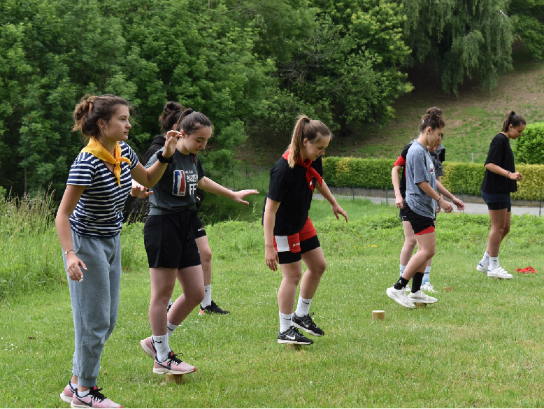 épreuve des poteaux Co Lanta